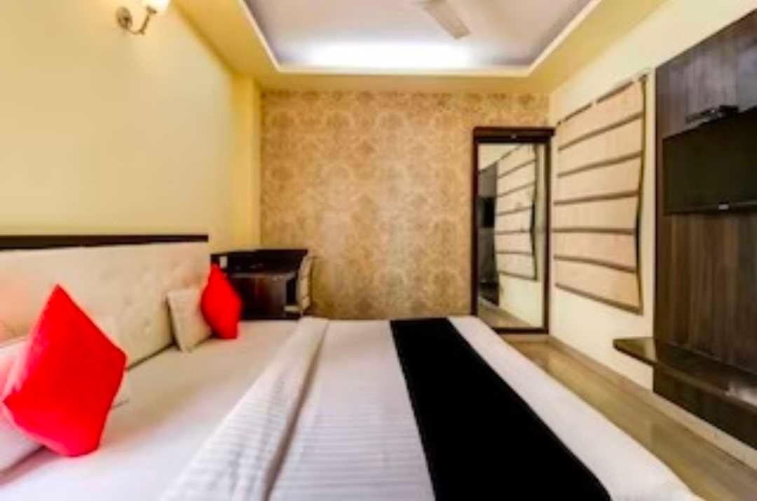 Collection O Hotel Kashi Inn Waranasi Zewnętrze zdjęcie