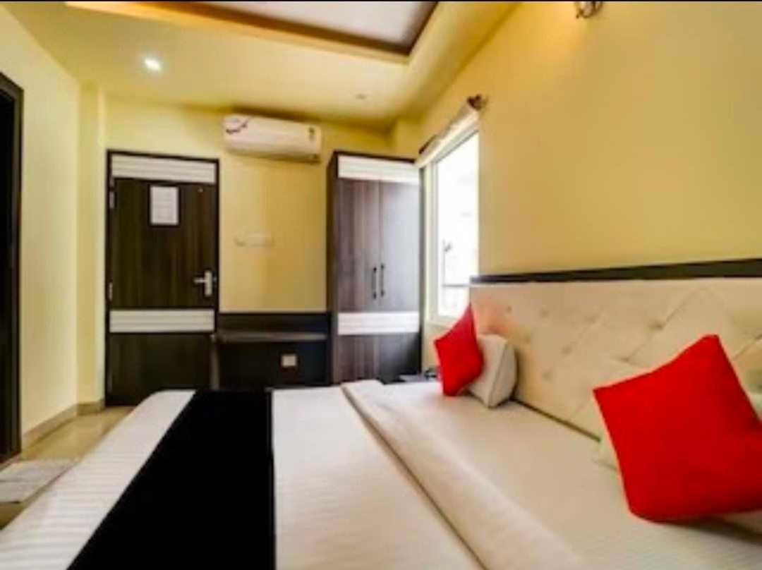 Collection O Hotel Kashi Inn Waranasi Zewnętrze zdjęcie