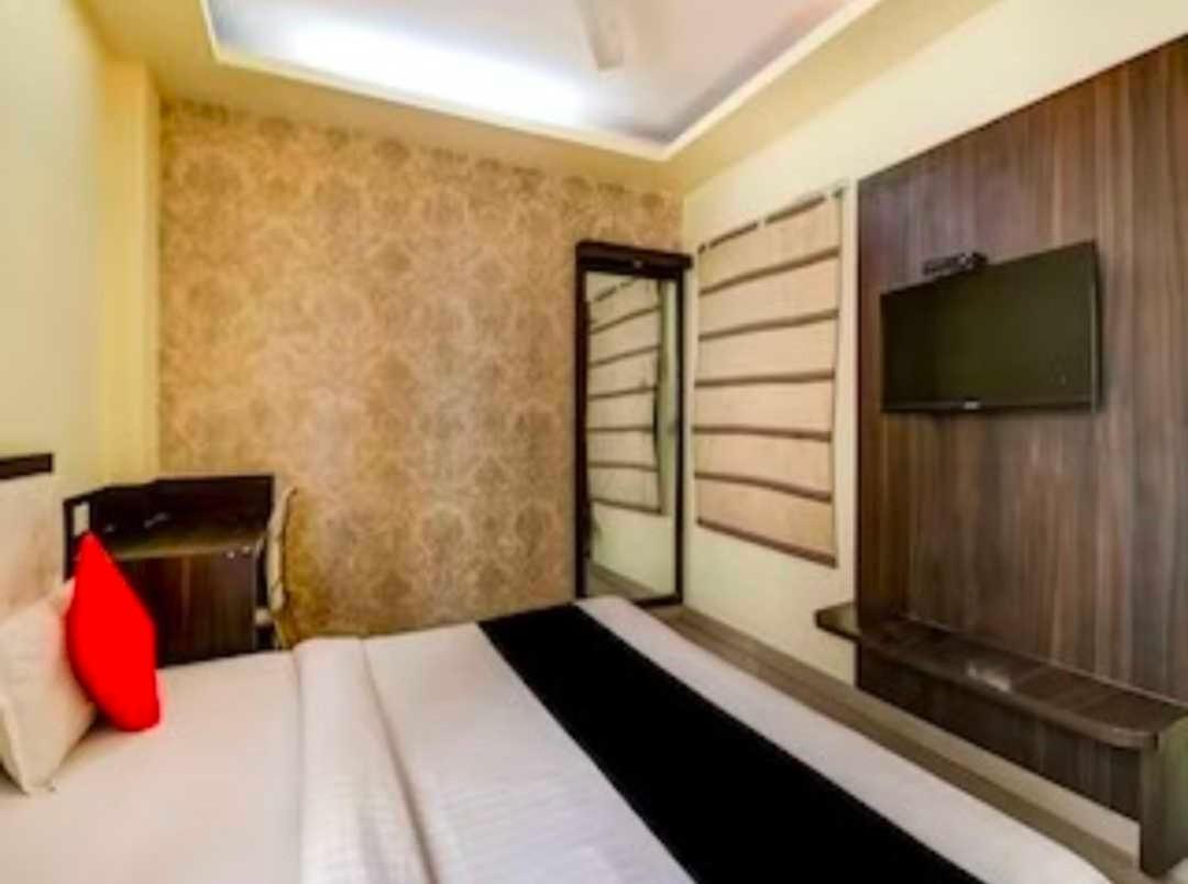 Collection O Hotel Kashi Inn Waranasi Zewnętrze zdjęcie